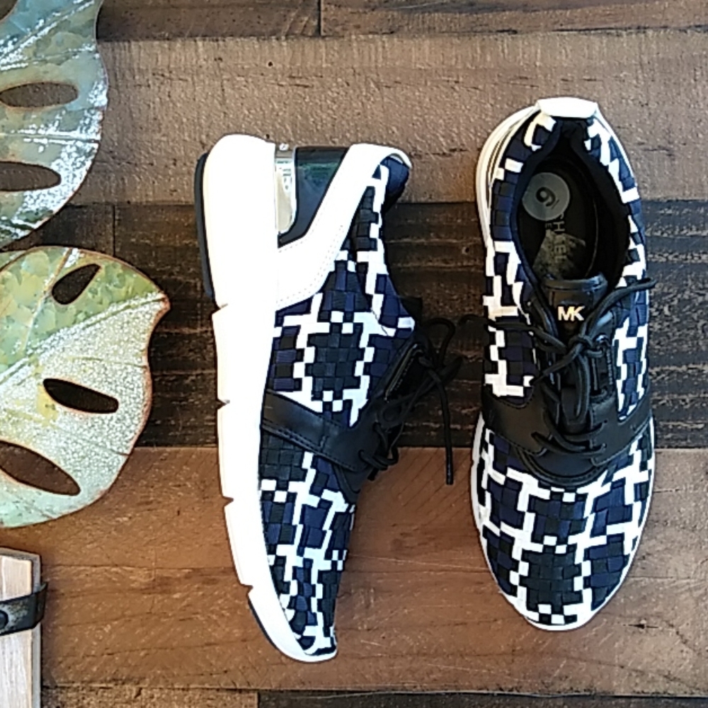 Micheal Kors Navy Black White Sneakers